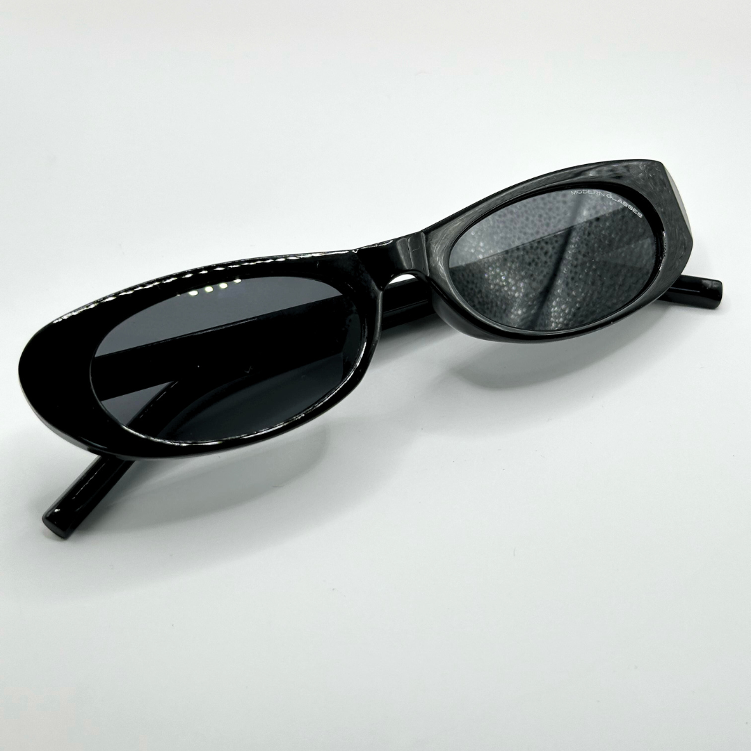 OLIVA BLACK