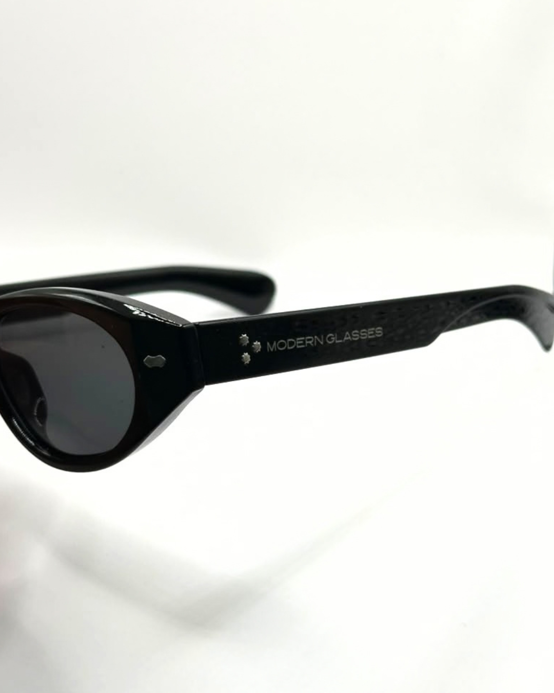 DASH BLACK
