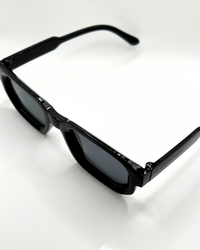SHADOW - BLACK